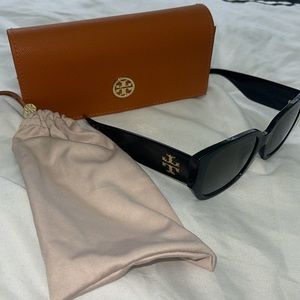 Tory Burch Woman’s sunglasses